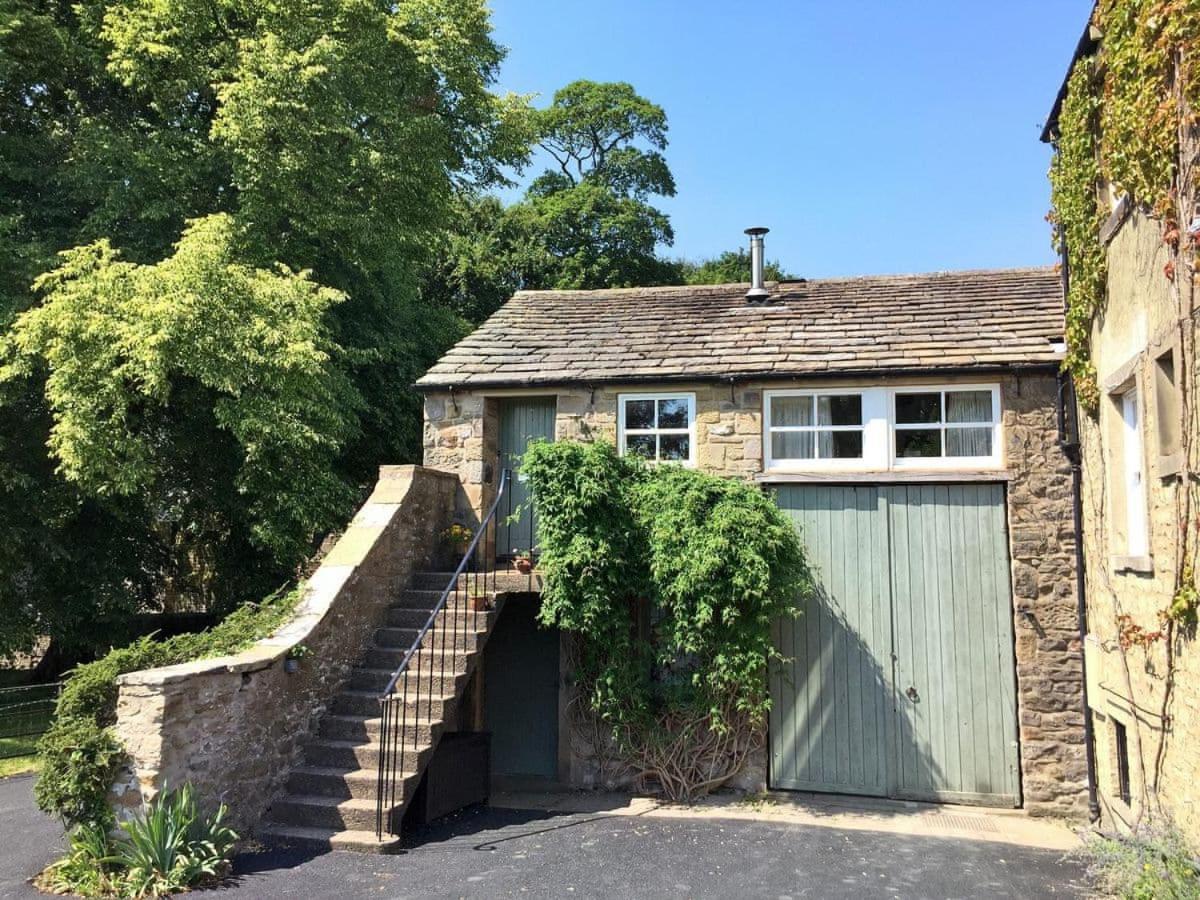 The Bailey Shepherd'S Hut And Holiday Cottage Skipton Exterior photo