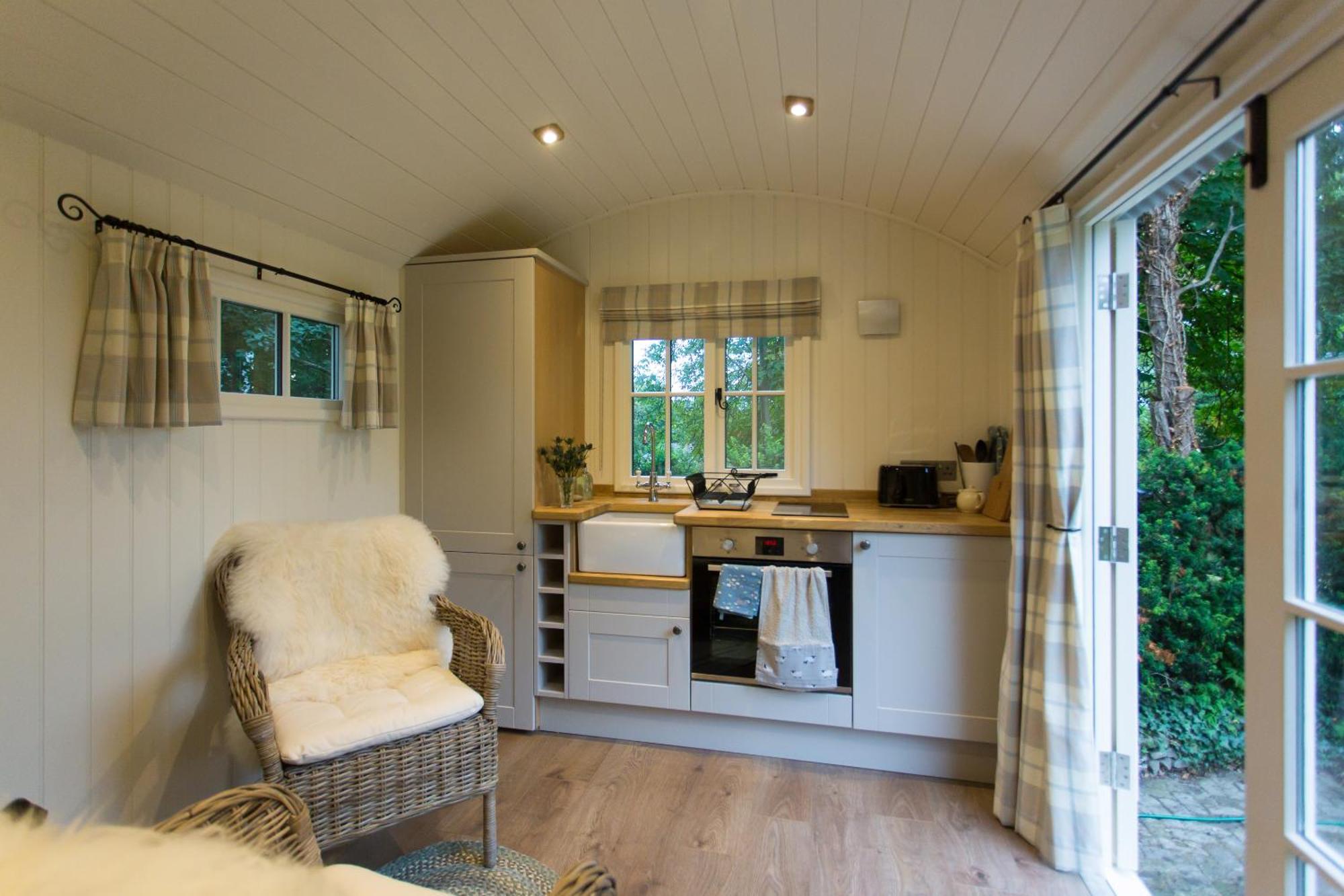 The Bailey Shepherd'S Hut And Holiday Cottage Skipton Exterior photo